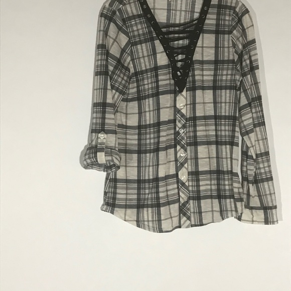 Day Trip Blouse Plaid Long sleeve size Large - Picture 2 of 9